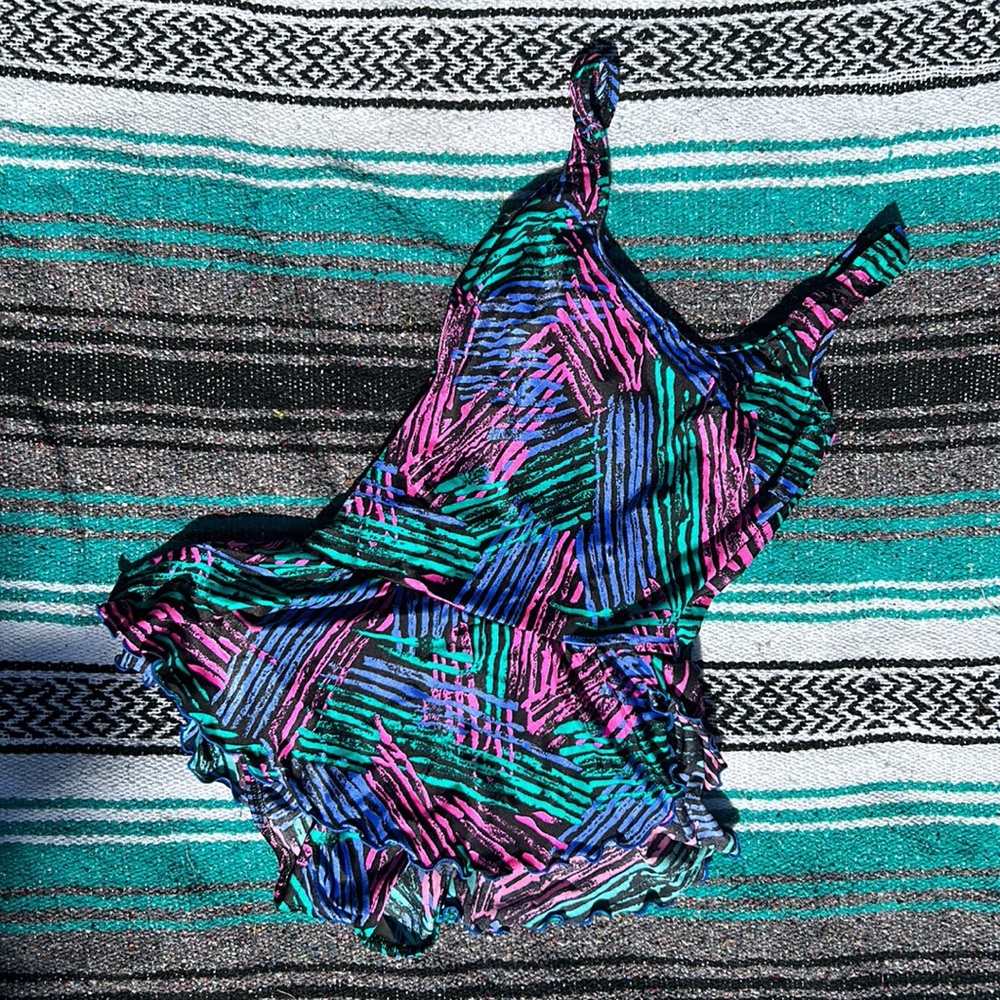 🛼 [vintage] totally tubular swimsuit